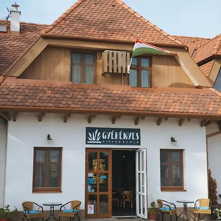 Kormoran Toparti Szobak Frühstückspension